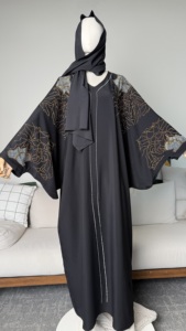 Abaya de Diseño Moderno con Incrustaciones de Diamantes de Lujo, de Seda, Informal, para Uso Diario, para Mujeres Musulmanas, Venta al por Mayor Personalizada - Product Image 4