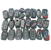 Vente en gros de couvre-clés de voiture en silicone de qualité supérieure Inspired Design adapté à plus de 300 modèles de voitures avec une rayure de course tricolore élégante