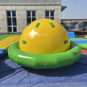 Toboggan gonflable pour jeux de sports nautiques Bateau jouet aquatique Crazy ufo Gonflable Aqua Twister Bateau rotatif à vendre - Product Image 5