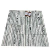 Mosaïque murale de douche verticale en pierre naturelle hexagonale moderne, motif marbre vert cannelé lilas