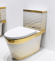 WC moderne en céramique à deux pièces, rayé or, avec ligne dorée électroplaquée et cuvette sans rebord blanche