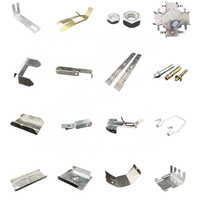 L'installation d'accessoires de plafond nécessite des outils professionnels.