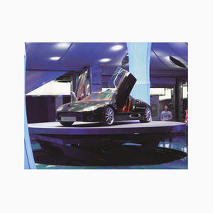 สแตนด์นิทรรศการรถยนต์ กรรไกรส้อม ไฟฟ้าไฮดรอลิก 4S ยกร้านและแพลตฟอร์มหมุนสําหรับงานแสดงรถยนต์ - Product Image 1