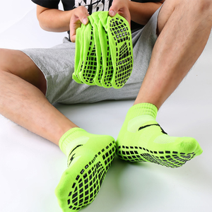 Venta caliente niños interior patio trampolín calcetines seguridad Pilates calcetín inflable antideslizante salto agarre Calcetines - Product Image 5