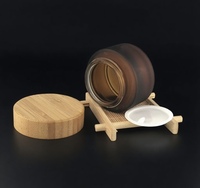 Pot en verre transparent givré brun avec couvercle en bambou, disponible en 5 ml, 10 ml, 15 ml, 20 ml, 30 ml, 50 ml, 60 ml, 100 ml, 30 g, 50 g, 100 g