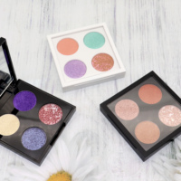 Hochwertiges 4-Farben-Schimmer-Finish Mineral Lidschatten-Palette Dunkles Einzel pulver Fabrik Direkt versorgung Private Label Makeup