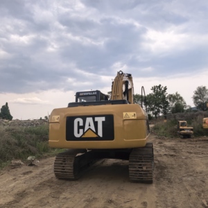 รถขุดตีนตะขาบแคทเตอร์พิลลาร์มือสอง รุ่น Cat320d น้ำหนัก 20 ตัน พร้อมสีเดิมจากโรงงาน สำหรับงานก่อสร้าง รุ่น Cat320dl 323d 336d 325d - Product Image 3