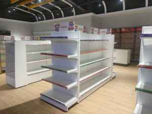 Exhibidores de Ropa Acrílicos Grandes para Supermercados con 3 Estantes - Product Image 4