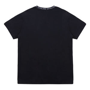 เสื้อยืดคอกลมปักโลโก้แบรนด์แบบแจ็คการ์ดสำหรับผู้ชาย - Product Image 2