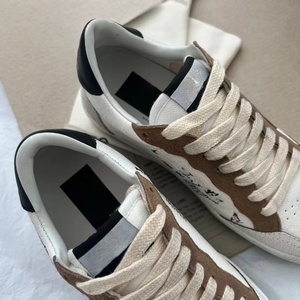 Zapatillas Deportivas GGBD de Algodón con Empeine de Ganso Blanco, Transpirables, Antideslizantes, Impermeables y Cómodas para Caminar, Estilo Dorado Sucio con Cordones - Product Image 5