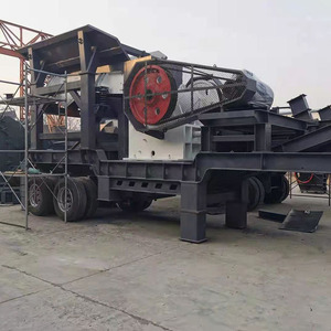 Durable Motorized Rock Crushing <b>Machine</b> with Conveyor Belt for Processing Granite, Limestone, and Basalt - Product Image 2