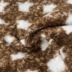 Tissu 100% Polyester Brossé Imprimé Écologique Résistant à l'Abrasion 340-350GSM Largeur 150cm Marron Blanc <span class=keywords><strong>Peluche</strong></span> - Product Image 1