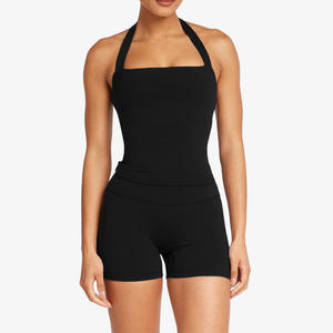 Completo Yoga da Donna con Logo Personalizzato, Top Corto Allacciato al Collo e Pantaloncini, Set Sexy da Allenamento per Palestra ad Asciugatura Rapida Effetto Nudo - Product Image 6