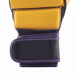 Guantes MMA de diseño personalizado de alta calidad para hombre, empuñaduras de mano Sanda, cuero PU, precio al por mayor, hechos en Pakistán - Product Image 1