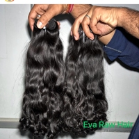 Lots de Cheveux Bouclés Bruts Birmans en Gros, Cheveux Humains Vierges Non Traités avec Cuticules Alignées, Tissages de Cheveux Volumineux, Extensions Capillaires Rebondissantes