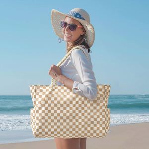 กระเป๋าชายหาดใบใหญ่พร้อมช่องกันน้ำ กันทราย สำหรับใส่ของว่ายน้ำ มีซิป - Product Image 3