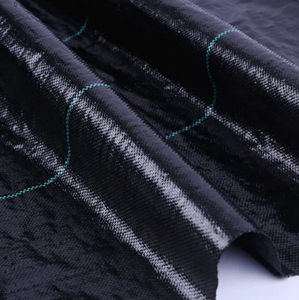Géotextile en PP tissé stabilisé aux UV, 90 GSM, 100 GSM, 4 oz, 8 oz, pour barrière anti-mauvaises herbes, idéal pour vergers, aménagements paysagers et serres - Product Image 1