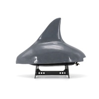 Flytec V302 Barco de Juguete con Control Remoto por Radio, Simulación de Aleta de Tiburón, Juguetes de Broma, Juguete de Baño de Tiburón para Bebés, Juguetes de Verano para Nadar para Niños