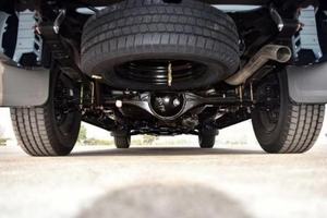 รถกระบะฉิงหลิง ทาการ์ ขับเคลื่อน 4 ล้อ แบบดับเบิ้ลแค็บ เครื่องยนต์ดีเซล 2.4 ลิตร เกียร์ธรรมดา 5 สปีด เทคโนโลยีญี่ปุ่น ความสามารถในการขับขี่ออฟโรด ใหม่ - Product Image 5