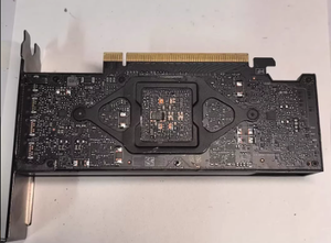 Carte graphique professionnelle RTX A2000 6 Go GPU 4xMini DP à profil bas pour PC de format compact et contrôle industriel - Product Image 3