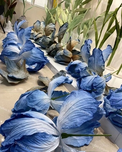 EG-VK052 Nouvelle conception Fleur de lys géante faite à la main <span class=keywords><strong>Iris</strong></span> pavot <span class=keywords><strong>Bleu</strong></span> Violet Fleur en papier pour vitrine Fête Mariage - Product Image 4