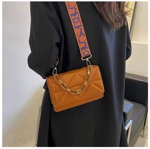 2025 Ladies <b>Handbags</b> <b>Handbags</b> Fashion Women's Bags Korean Crossbody <b>Small</b> square Bag V Grain Compression Lattice Pillow Bag - Product Image 4