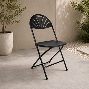 Silla Plegable de Jardín con Respaldo de Plástico Negro y Estructura Metálica, Asiento de Plástico, Diseño Minimalista para Uso en Exteriores - Product Image 1