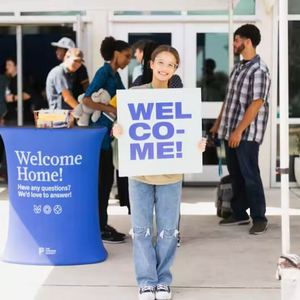 Comptoirs et podiums LED rétroéclairés personnalisés, table ronde portable en aluminium à levage hydraulique pour salons professionnels, événements, mariages, fêtes - Product Image 6