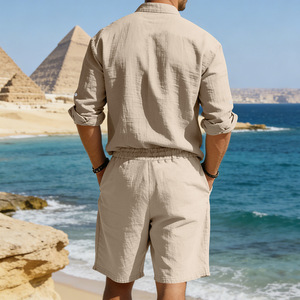 Completo <span class=keywords><strong>Uomo</strong></span> Primavera 2026: Camicia e Pantaloncini Casual in Lino e Poliestere - Outfit Estivo Traspirante, <span class=keywords><strong>Abbigliamento</strong></span> da Viaggio, Coordinato <span class=keywords><strong>di</strong></span> <span class=keywords><strong>Tendenza</strong></span> - Product Image 5