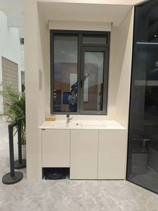 Ensemble d'armoires en bois blanc moderne sur mesure, couleur brun français, grande capacité de rangement - Product Image 3