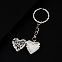 Ywyougang Porte-clés Cœur Creux 4 Couleurs, Cadre Photo Ouvrable en Acier Inoxydable, Motif Dentelle, Anneau d'Amour