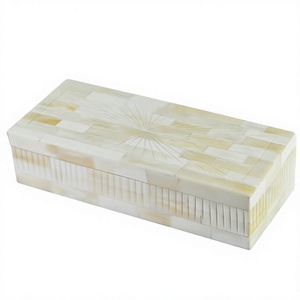 กล่องเก็บของอเนกประสงค์ทรงสี่เหลี่ยมผืนผ้าทำมือ ประดับลายเรซิ่น พร้อมฐานทำจากกระดูกเขาสัตว์ - Product Image 1