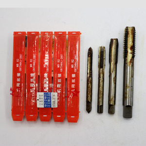 Machos de máquina Shanggong M10X1.5 HSS de estría recta para acero, para torno CNC, acabado brillante - Product Image 2