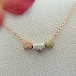 Collana Fai-da-Te in Acciaio Inox con Cuore Spazzolato per Donne, Placcata in Oro 18k PVD, Delicata Collana con Cuore e Bracciale, Regalo di Gioielleria - Product Image 6