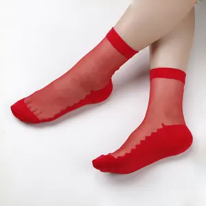 2023新款时尚女式超薄真丝袜子脚踝风格红色袜子节日圣诞袜