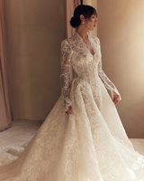Robe de mariée col montant en V avec dentelle, manches longues, perles et boutons sur le devant, voile, coupe trapèze, grandes tailles, vente en gros