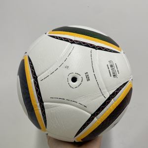 Balón de Fútbol Cosido a Máquina de Cuero PU de Alta Calidad 2026 con Logotipo Personalizable, Tamaño 5 para Juego y Recuerdo - Product Image 4
