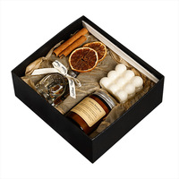 Set Hadiah Lilin Aromaterapi Wisteria Alami Berkualitas Tinggi dengan Reed Diffuser, Kotak Hadiah Berlapis Emas, dan Buah Kering