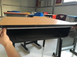 Trẻ Em 24in X 18in Có Thể Điều Chỉnh Mở Phía Trước Sinh Viên W/Kim Loại Cuốn Sách Hộp Bàn Màu Đen Bàn Và Ghế - Product Image 3