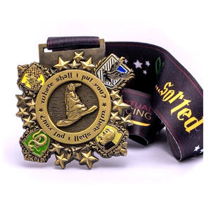 WD campione gratuito personalizzato medaglia di smalto, bagliore in zucche scure caramelle mais halloween run 5k medaglia - Product Image 2