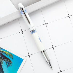 ปากกาลูกลื่นลายจีนสีน้ำเงินขาวคุณภาพดี สำหรับเป็นของขวัญทางธุรกิจ - Product Image 1