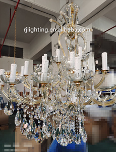 Lustre LED suspendu Maria Theresa de 200 cm de large, en cristal doré, style bougie, blanc chaud 2700K, garantie 4 ans, pour plafond bas, hôtel - Product Image 4