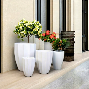 Ensemble de pots à fleurs blancs pour jardin extérieur, design minimaliste, pot en GFRC - Product Image 2