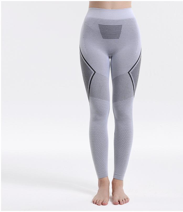 11 - Pantalon femme blanc gris