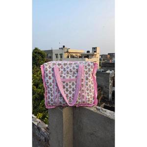Bolsa de lona acolchada de algodón hecha a mano con diseño clásico de estampado en bloques, elegante, duradera y espaciosa, para mujer. - Product Image 6