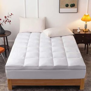 Surmatelas imperméables à ressorts ensachés en latex microfibre pour hôtel - Product Image 1