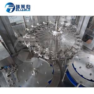 Lavado, llenado y sellado 3 en 1 Monoblock Máquina de llenado de agua de bebida para botella de mascota - Product Image 6