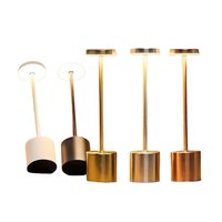 Lampe de table moderne vintage européenne, petite, avec douille E27, lumière d'ambiance pour chambre, café, boutique, lampe de table directe d'usine