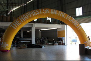 Arco inflable COLOR RUN para eventos de venta y publicidad comercial al aire libre - Product Image 4