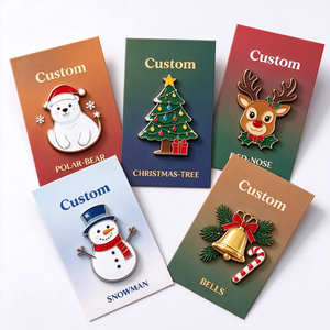 Pins <span class=keywords><strong>de</strong></span> esmalte suave y duro personalizados <span class=keywords><strong>de</strong></span> Navidad al por mayor, recuerdo para insignias <span class=keywords><strong>de</strong></span> solapa para amigos con tarjetas <span class=keywords><strong>de</strong></span> soporte - Product Image 1